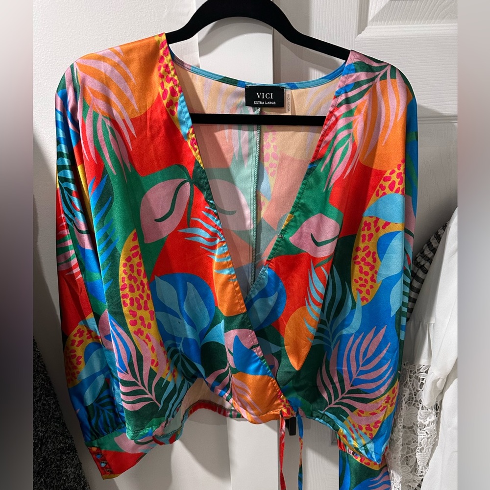 Vicki dressy top